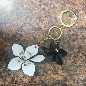 Victoria’s Secret Black&White Faux Leather Vegan Floral Keychain Gold Clip NWOT